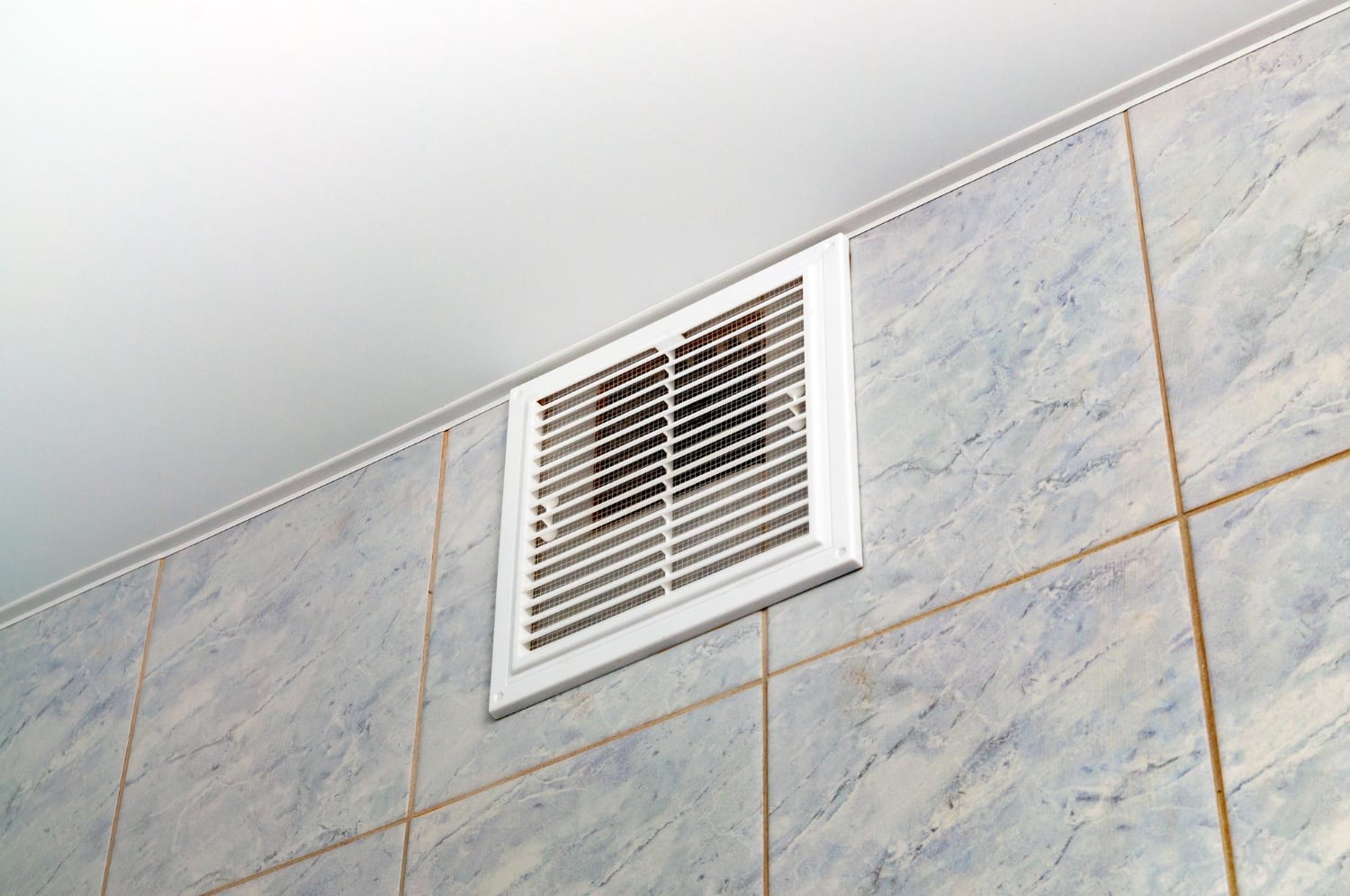 Anglesea Bathrooms: Maintain Ventilation in Cold Months
