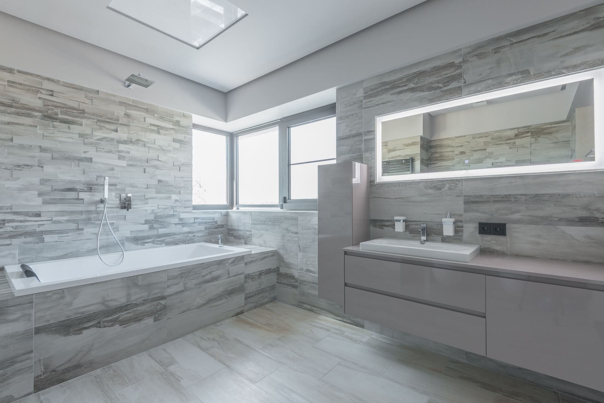 Do’s and Don’ts of Coastal Bathroom Renovations in Aireys