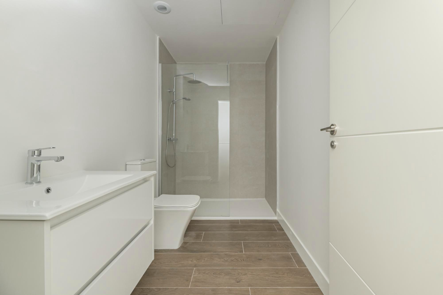 Geelong Bathroom Reno: What Not to Skip in Spring Prep