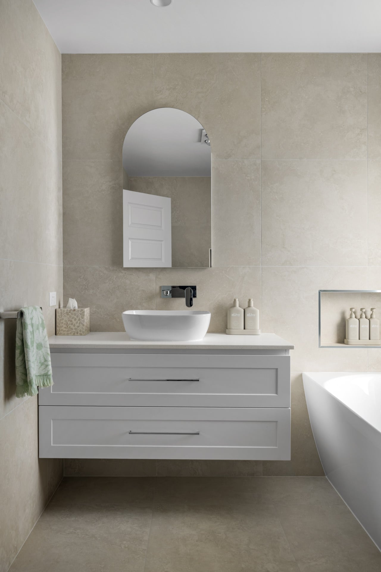 _6 Nautical Rise, Torquay-4